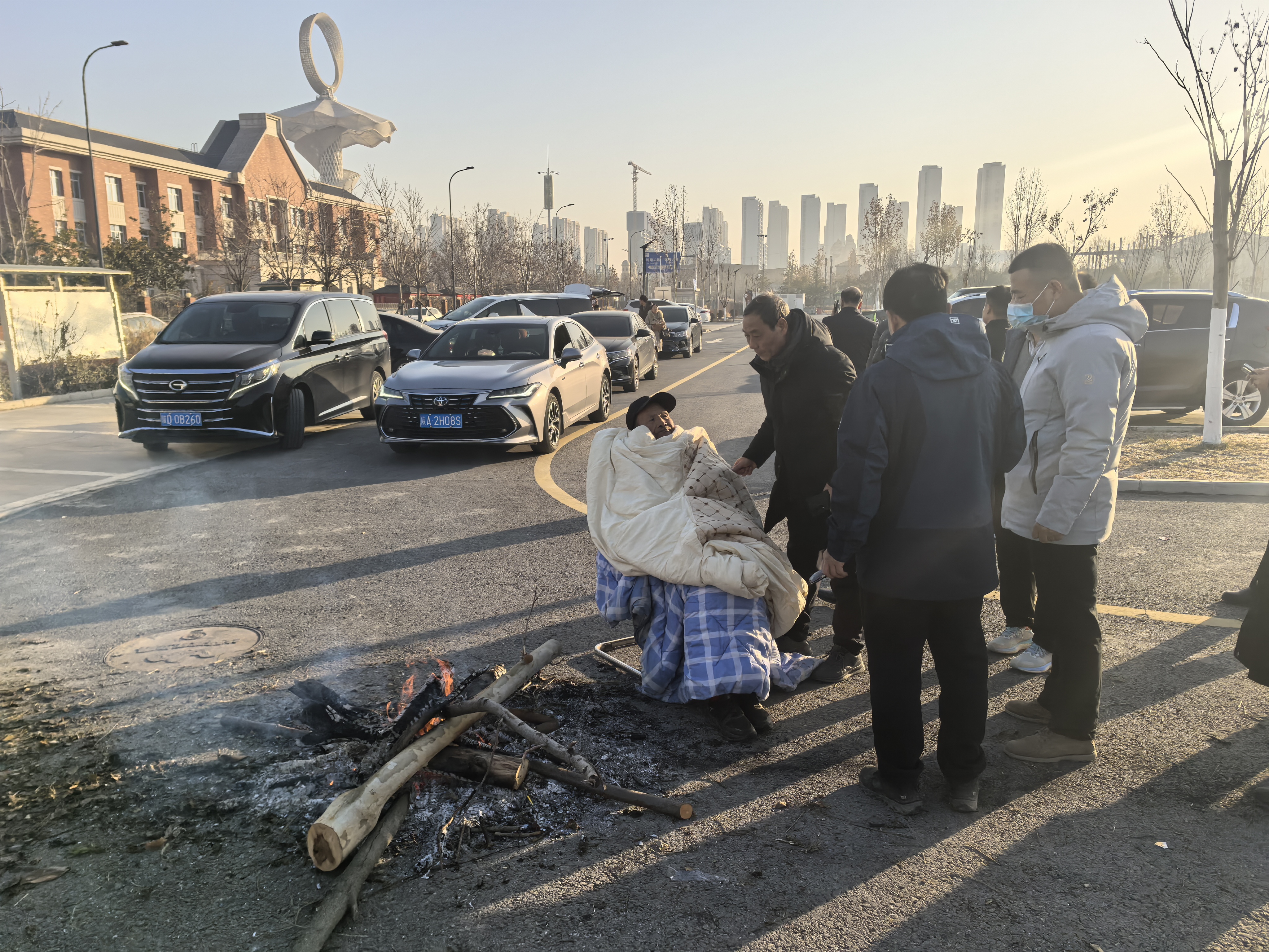 公司身邊好人|“只想快點聯(lián)系到他的家人！”